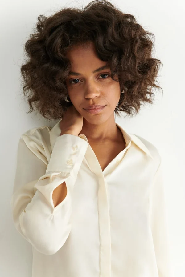 Gina Tricot Saga Shirt Warm White REMISE allant 3