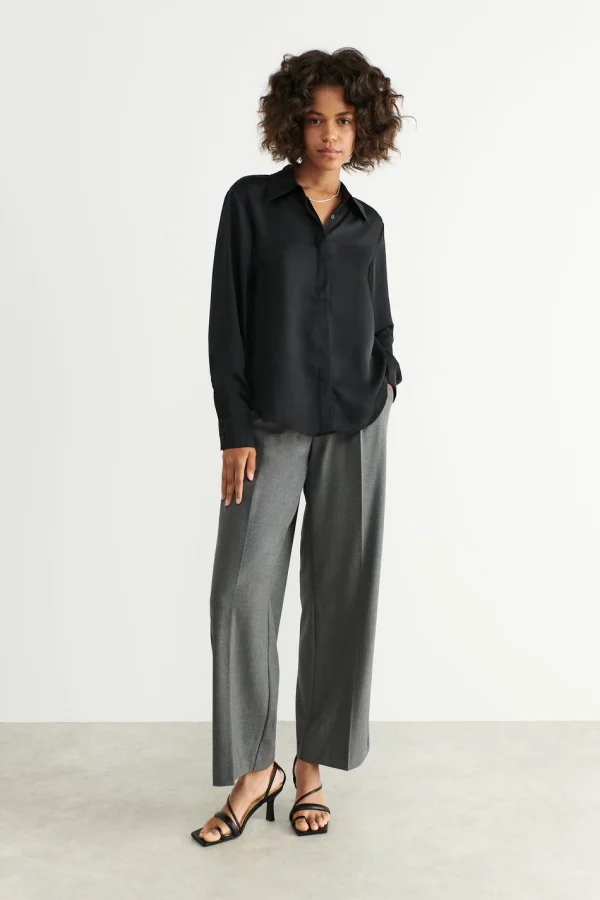 offre spéciale Gina Tricot Saga Shirt Black 3