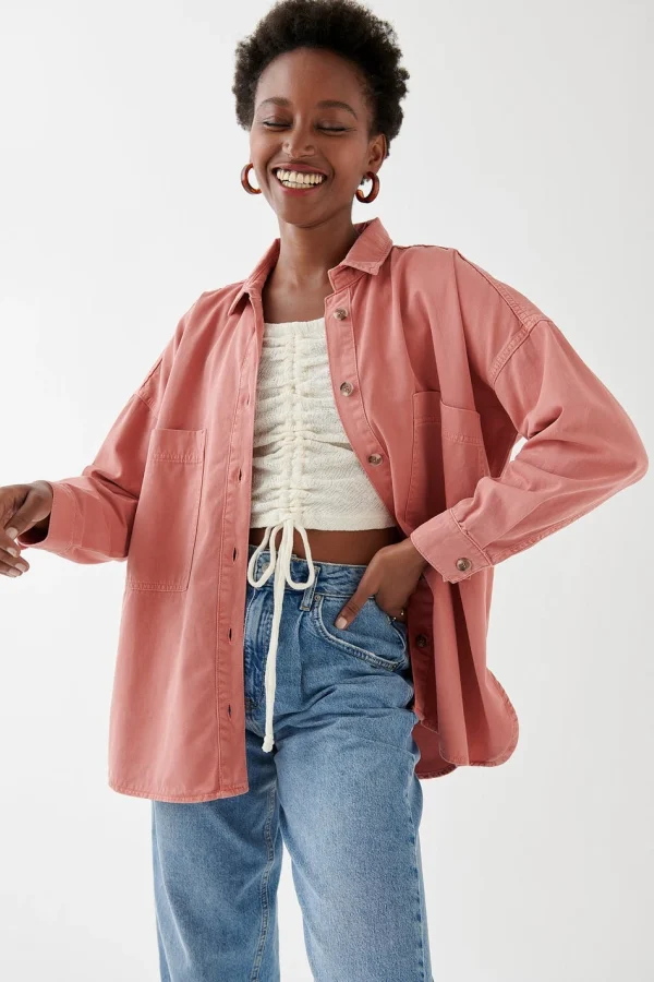 Gina Tricot Oversized Denim Shirt Rusty Rose styles dernier cri 1