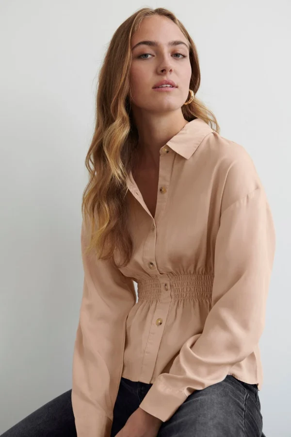 site pas cher Gina Tricot Thea Shirt Beige Blush 3