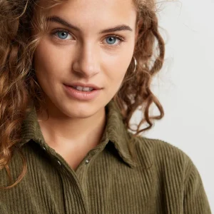 se précipiter pour acheter Gina Tricot Cory Corduroy Shirt Green 6